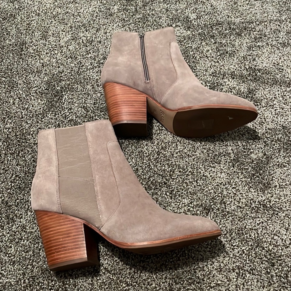 Soludos suede booties, size 10
